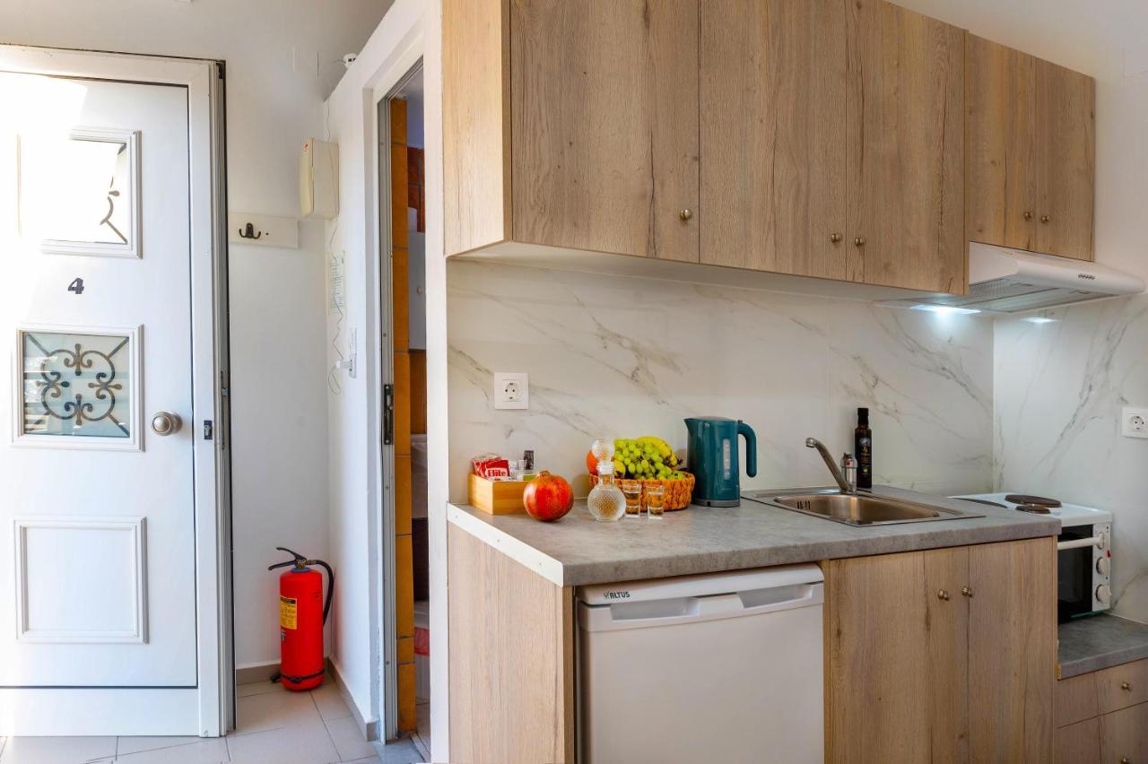 Soso'S Apartments -Vacations Next To The Beach Psari Forada Esterno foto