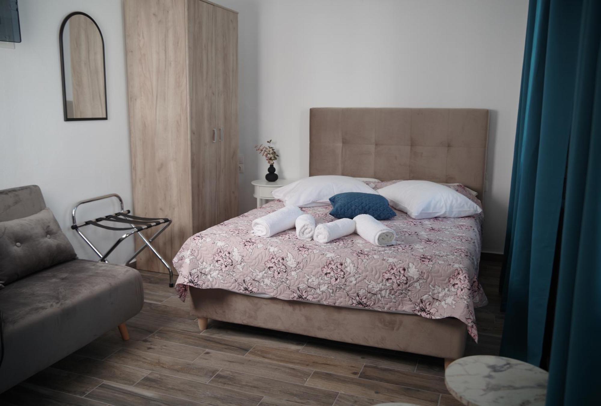Soso'S Apartments -Vacations Next To The Beach Psari Forada Esterno foto